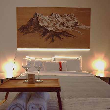 Hannas Hutte Lodge Jindabyne Exterior foto